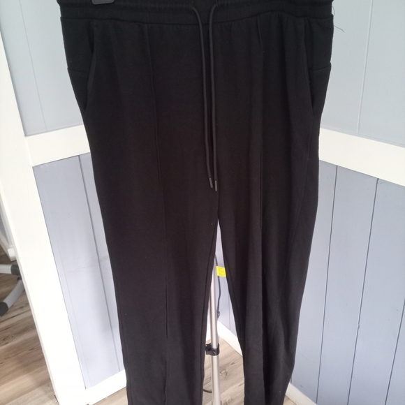 Danskin Men's Black Sweatpants - Picture 1 of 2